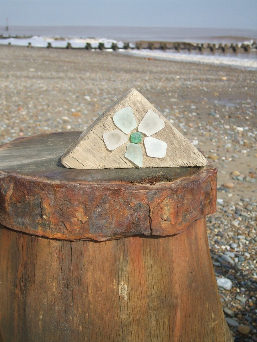 seaglass and driftwood decoration - triangular flower