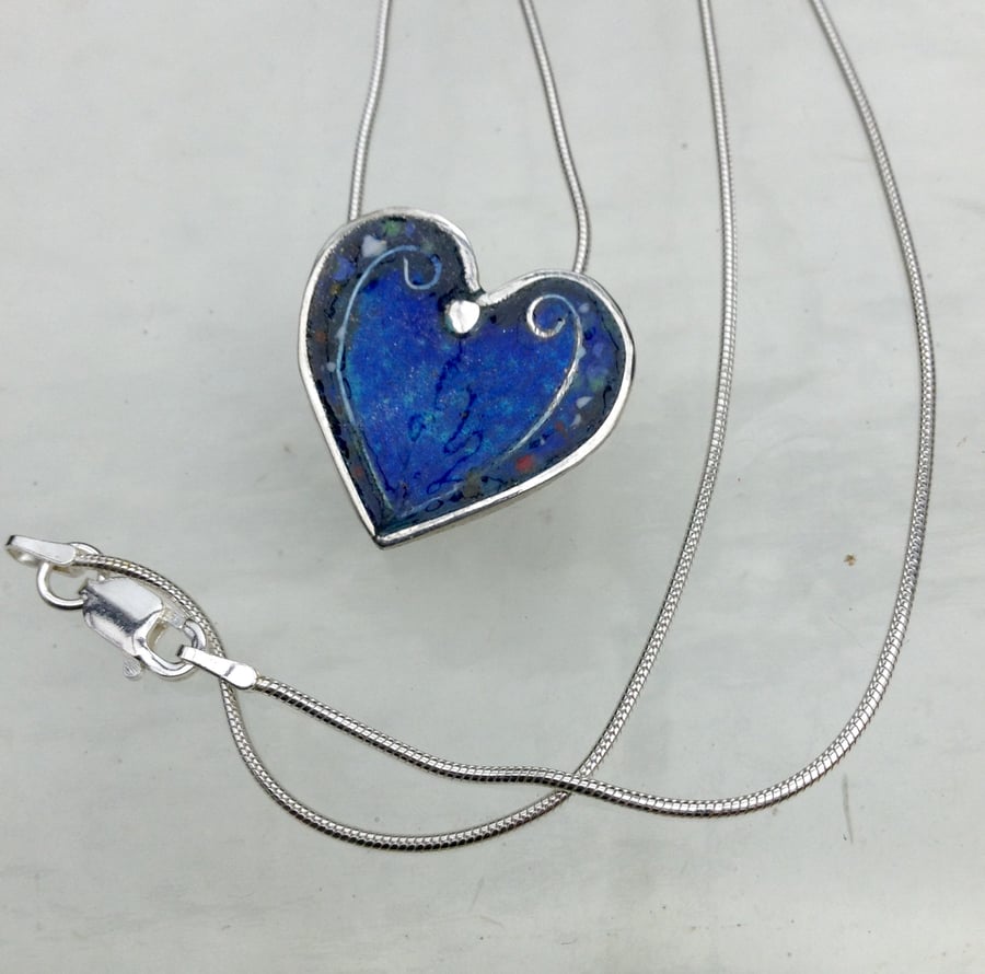 ENAMELLED HEART NECKLACE IN FINE SILVER AND STERLING SILVER