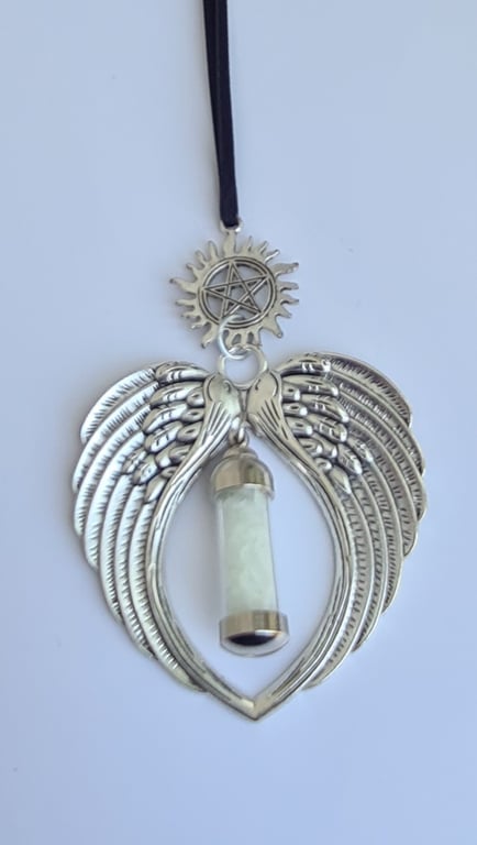 Gorgeous Angel Wings Ornament with Glow Capsule & Pentacle - Type B