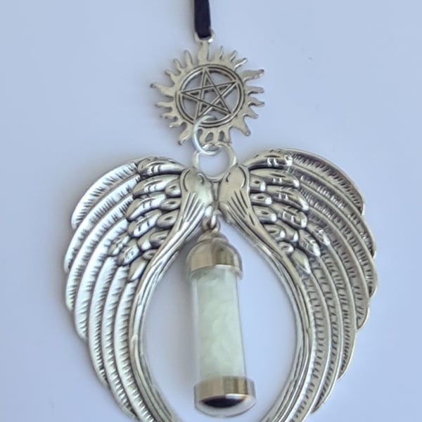 Gorgeous Angel Wings Ornament with Glow Capsule & Pentacle - Type B