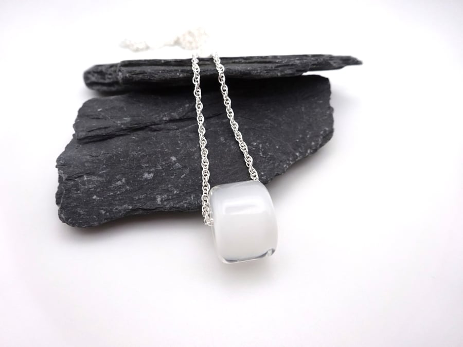 white lampwork glass pendant bead necklace