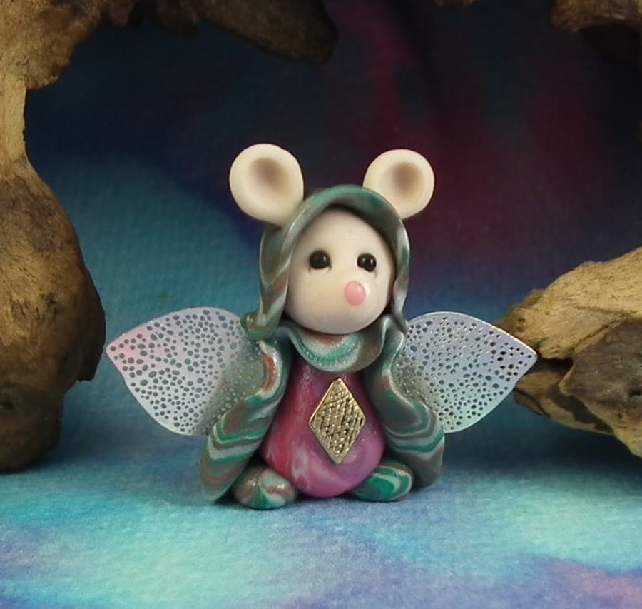 Spring Sale ... Tiny Flurrier Mouse 'Mahri' with silver wings OOAK Sculpt