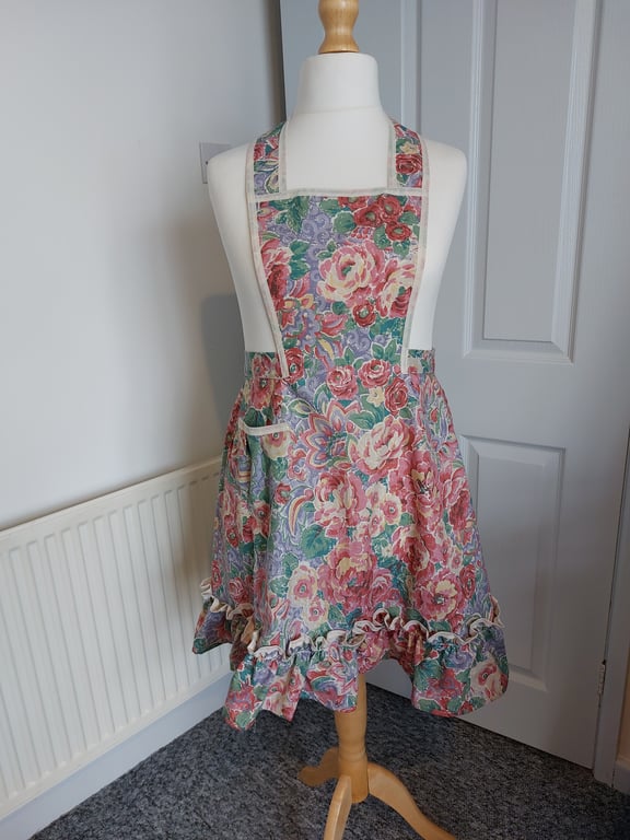 1940's retro style apron 