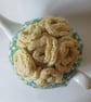 Tea cosy Tea cosie - bright spring tweed with roses - Image 3