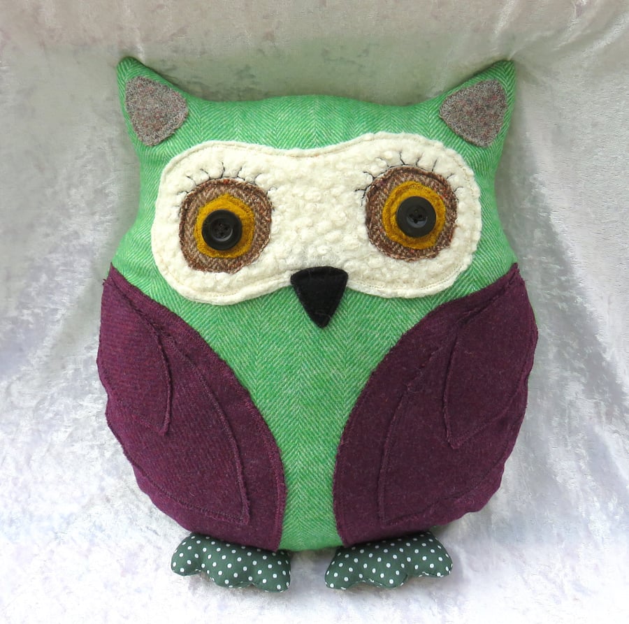 Owl cushion, owl pillow, made from wool, 35cm tall