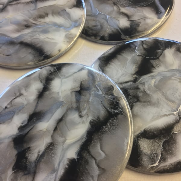 Silver grey, black, white, lightweight, round coasters