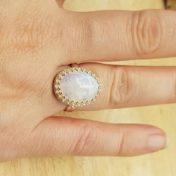 Oval Rainbow moonstone Ring. 925 Sterling silver.. June Birthstone