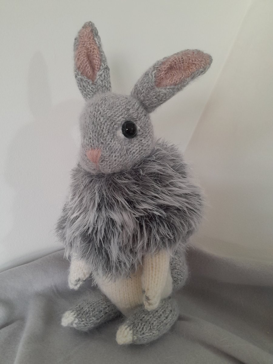 Knitted Rabbit, dotpebblesknits design, Easter Bunny 