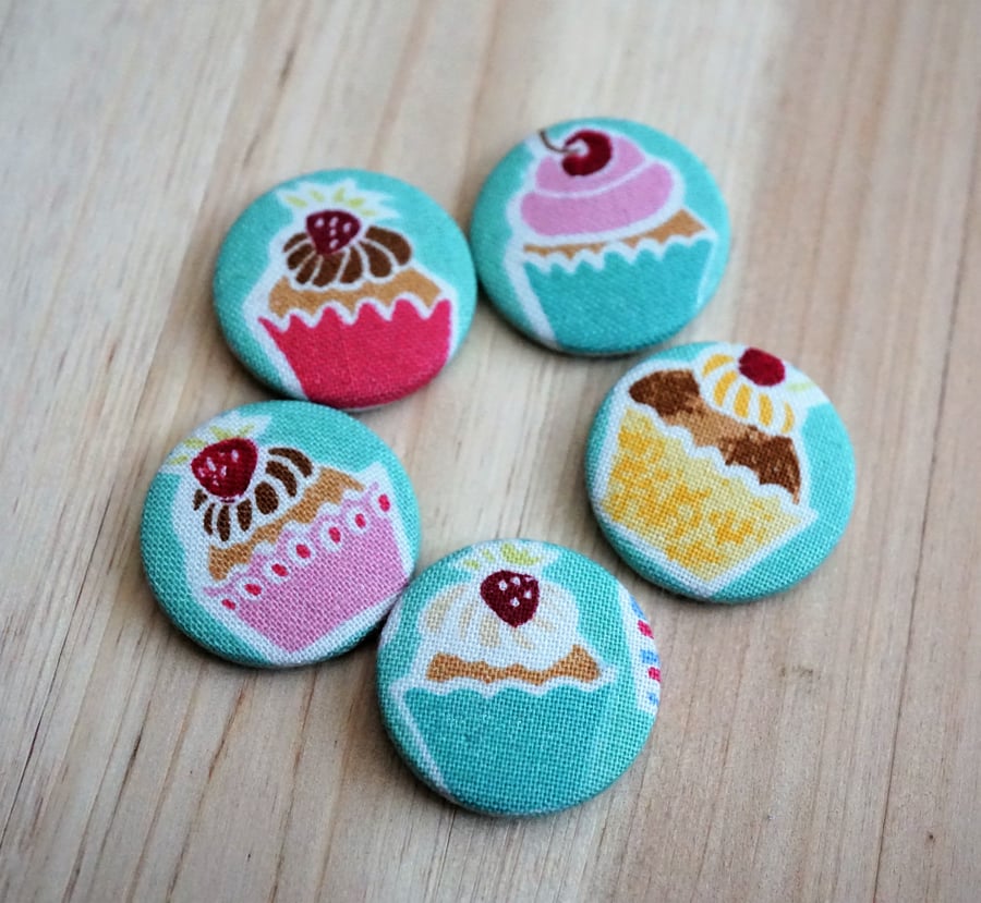 Pack of Five Cupcake Badges