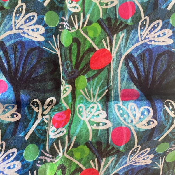 River Flowers Fat Quarter Cotton Poplin 