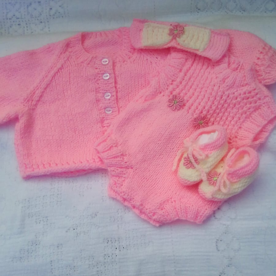 Sleeveless sweater for baby on sale girl