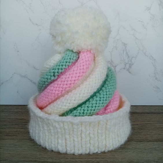 Cupcake Swirl Hat, Bobble hat, Novelty hat, Fun hat for kids
