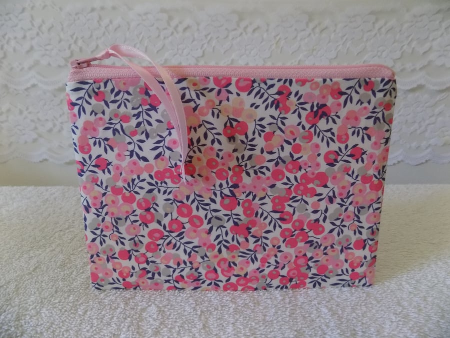 Liberty Floral Fabric Storage Pouch, Small Make Up Bag, Cosmetics Case Purse