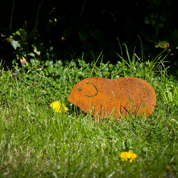 Guinea Pig Metal Lawn Ornament, Guinea Pig Memorial Gift, Plant Pot Ornament