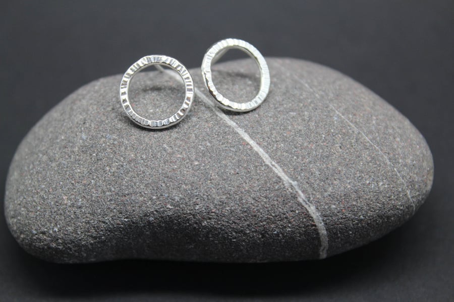 silver circle studs, hammered silver studs, round silver studs