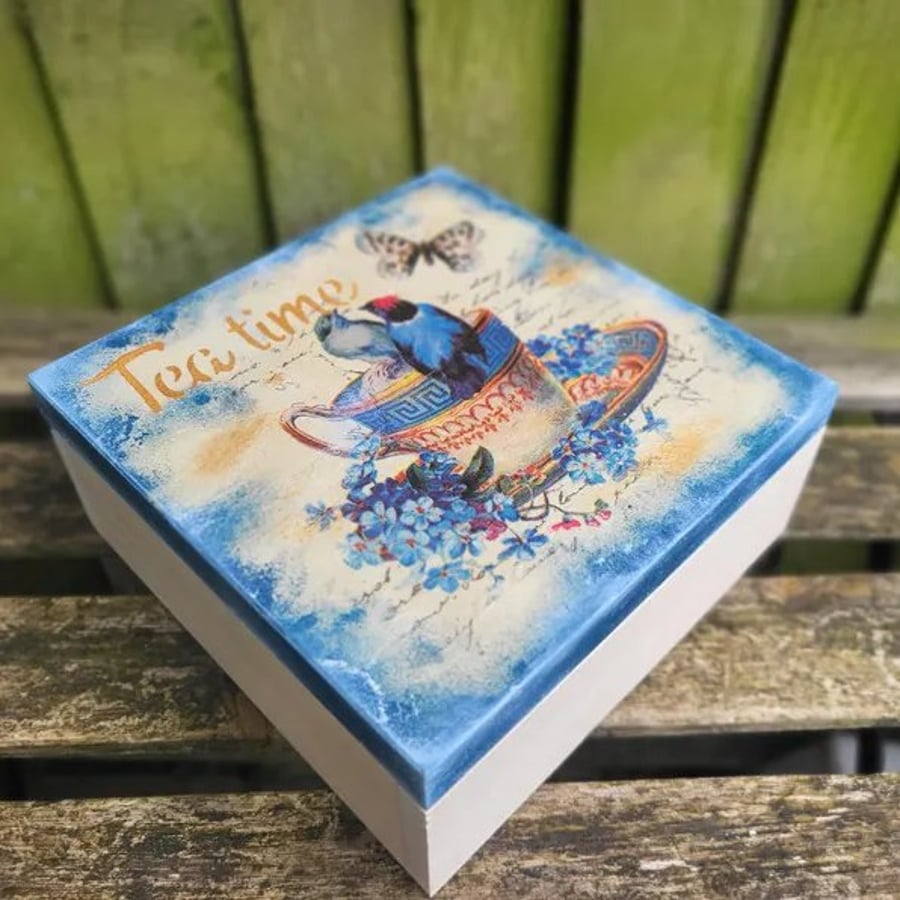 Vintage style Keepsake Box - Charming Keepsake Box for Her-Treasure box