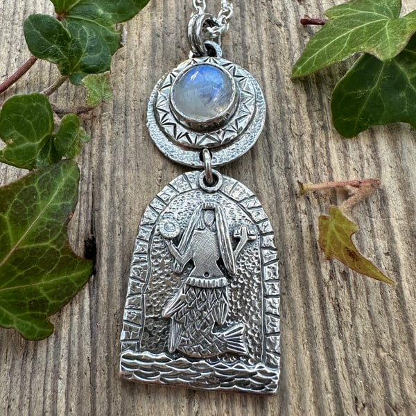 Mermaid of Zennor Pendant with Moonstone