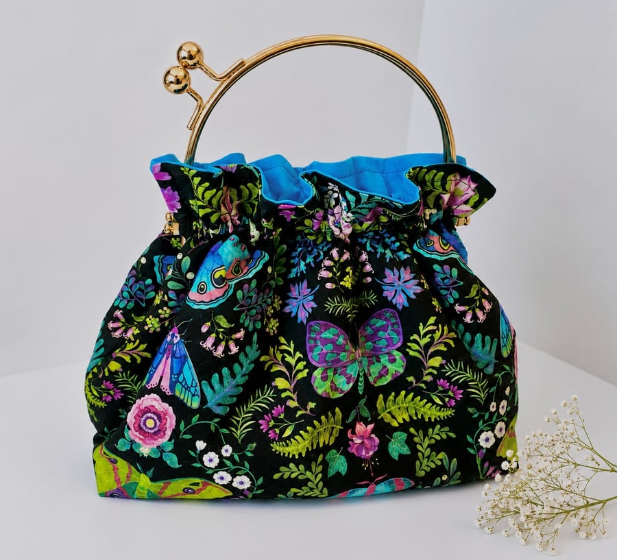Quirky Handmade Kiss Clasp Frame Handbag 