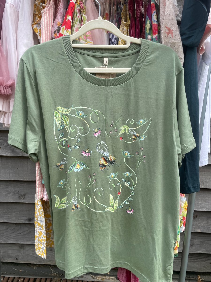 Floral Bumble Bee T Shirt 14