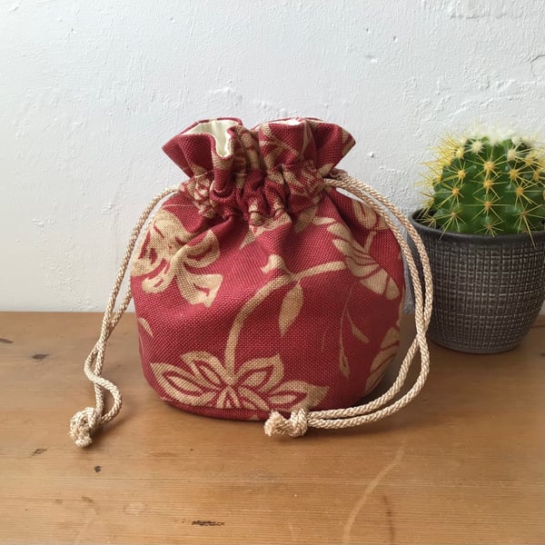 Rusty Red Floral Drawstring Bag