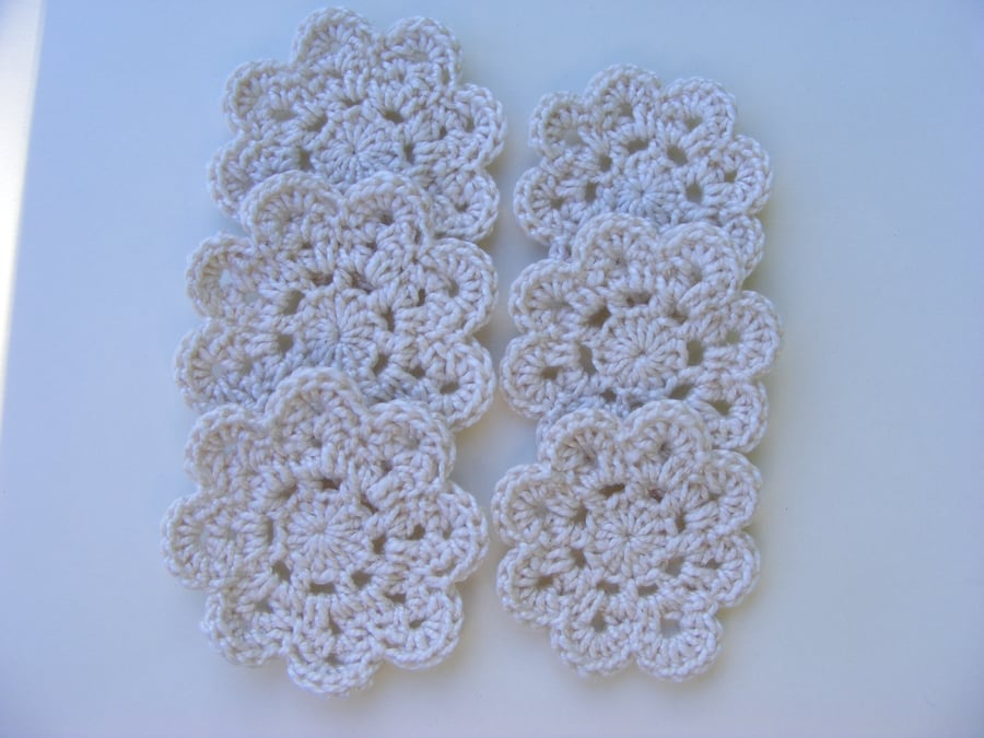  Crochet doilies x 6. 