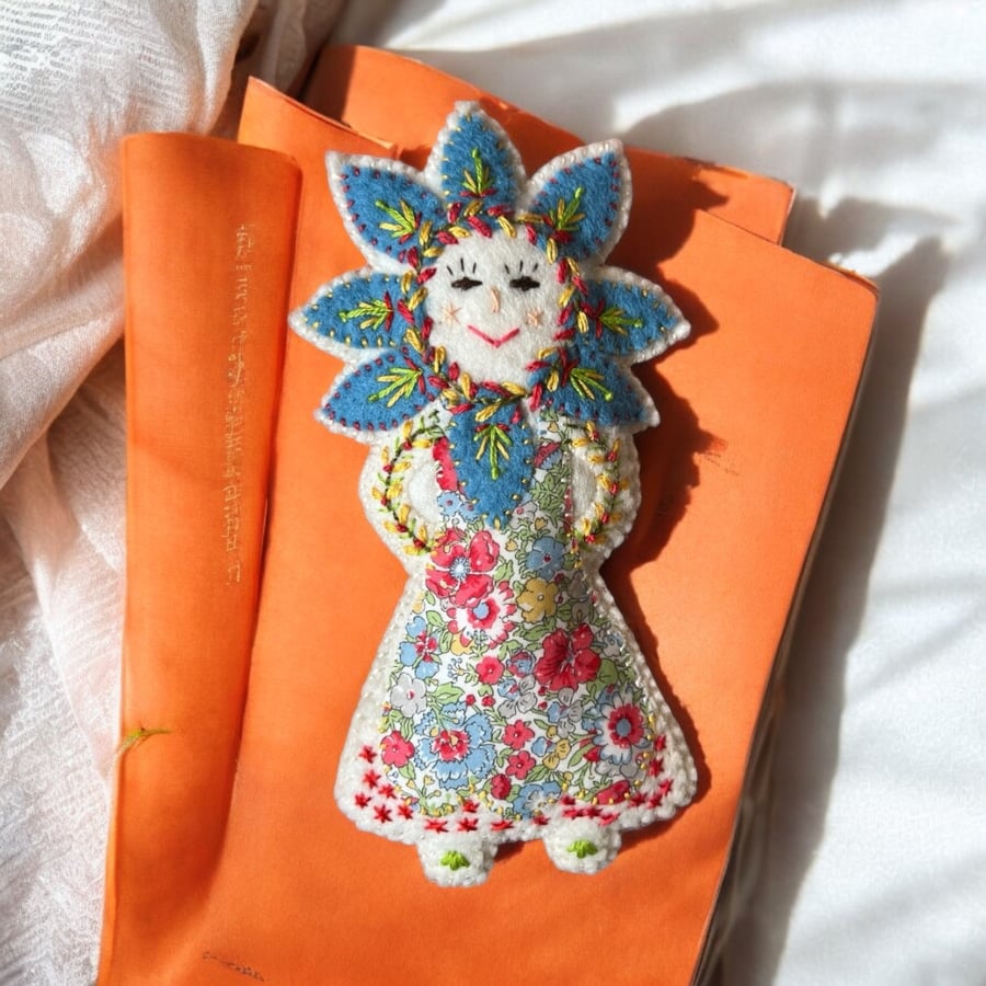 Wool Felt Embroidered Hanging Decoration Gift