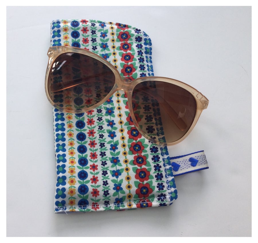 Liberty fabric sunglasses holder