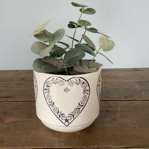 Perfectly imperfect scandi heart plant pot - coastal home decor