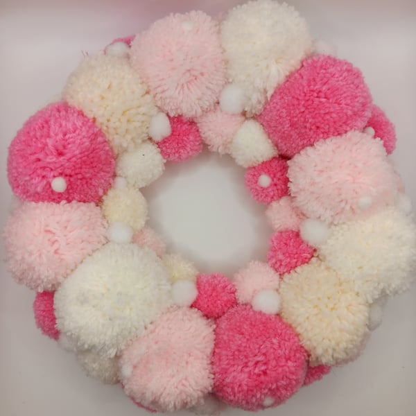Pom pom hanging wreath 