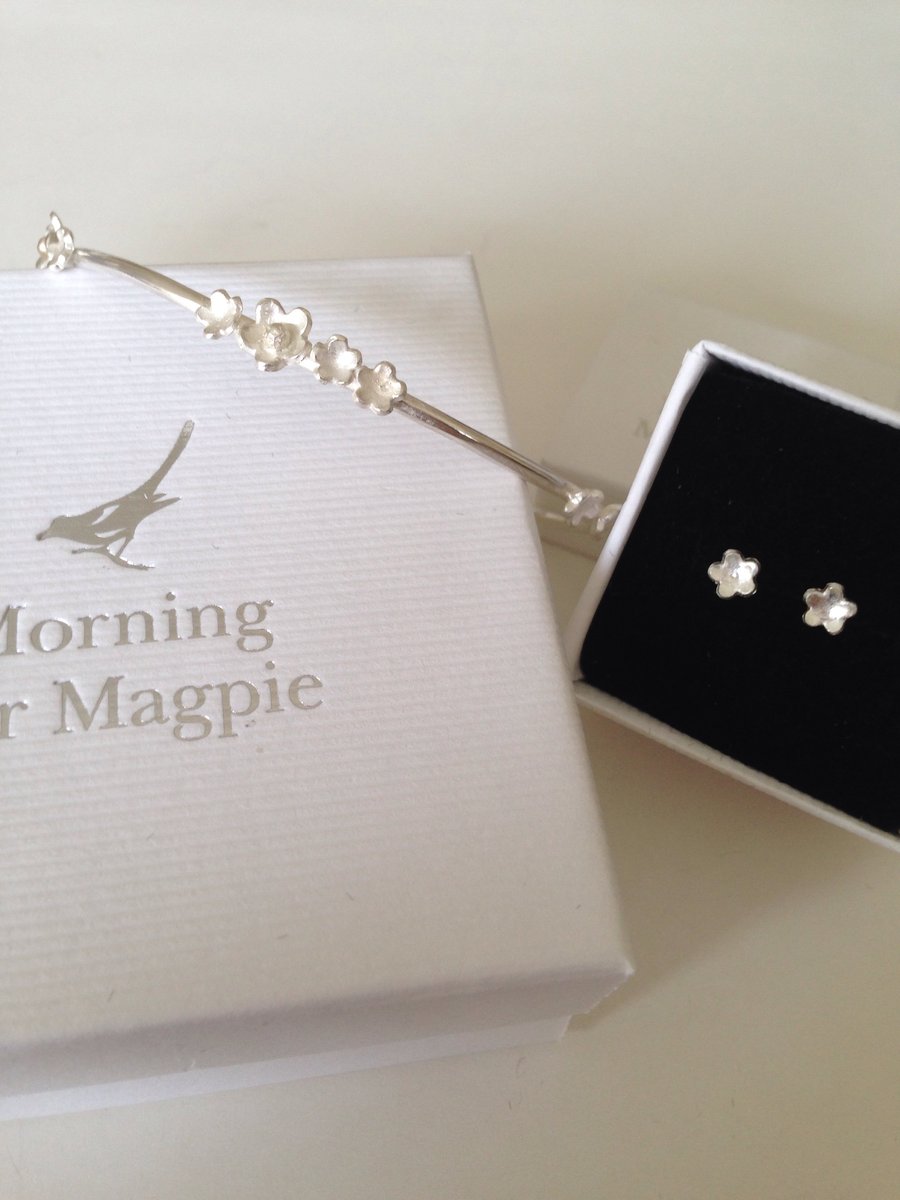 For Evelien Cherry blossom earrings