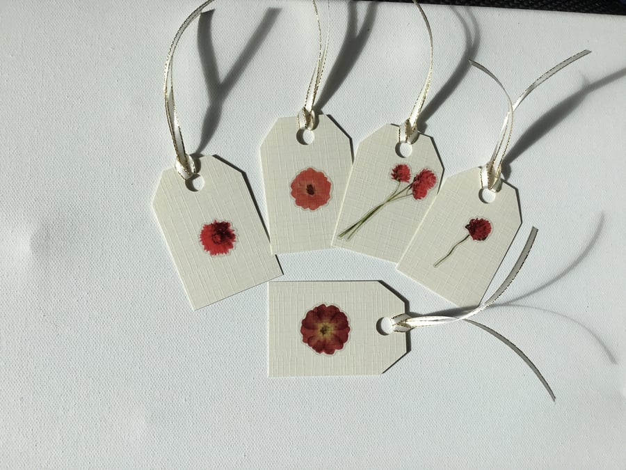 Gift tags.Tags for gifts.Set of 5 gift tags.Tags for gifts. Ref 183