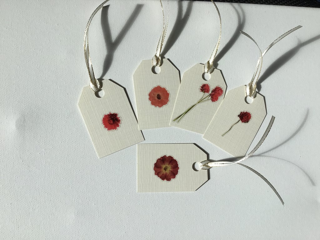 Gift tags.Tags for gifts.Set of 5 gift tags.Tags for gifts. Ref 183