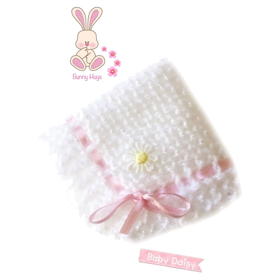 White Baby Daisy Shawl