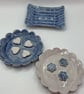 Ceramic soap dish with ridges - Image 2