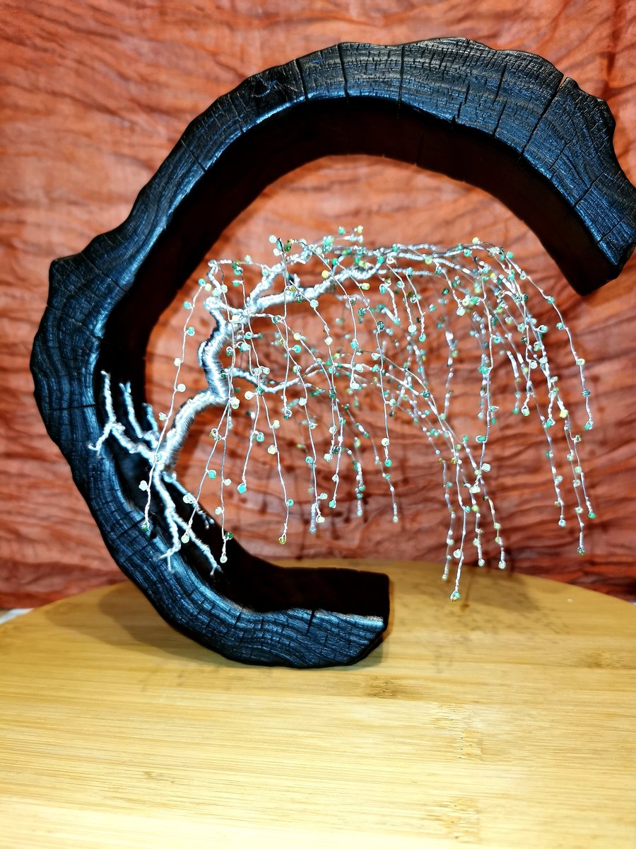 Wire Weeping Willow tree sculpture 