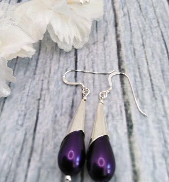 Pearl drop earrings - deep purple