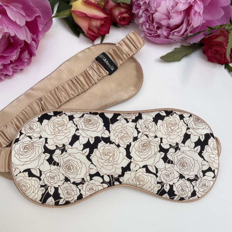 100% Mulberry Silk Ultra Soft Eye Mask - The Whtie Rose