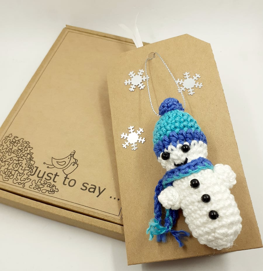 Card with Crochet Snowman Decoration 