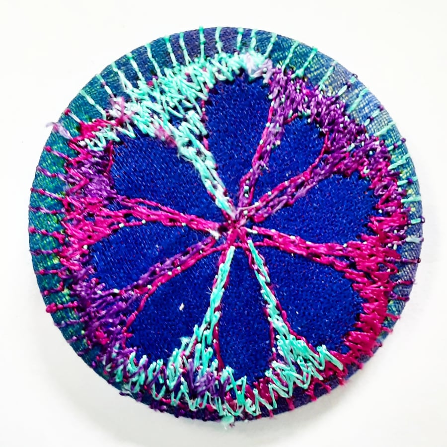 38mm Hand Dyed Fabric Heart Badge 