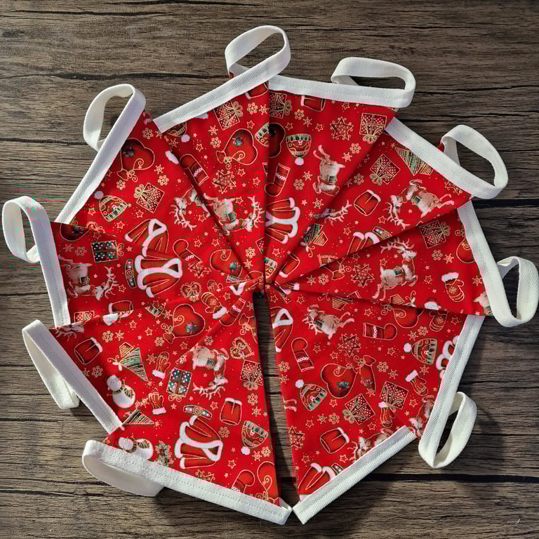 Red & Gold Christmas Bunting 