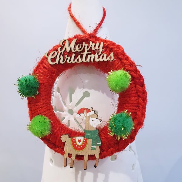 Alpaca Pom Pom Hoop (Green)