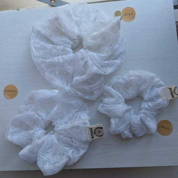 Scrunchies - Lacey beauty 