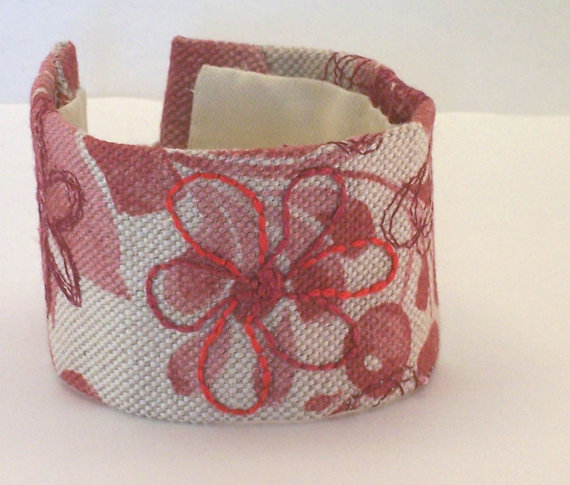Printed linen cuff with hand embroidery in gorgeous reds