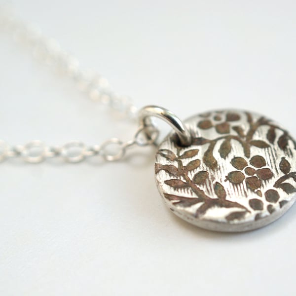 Secret Garden Circle Necklace