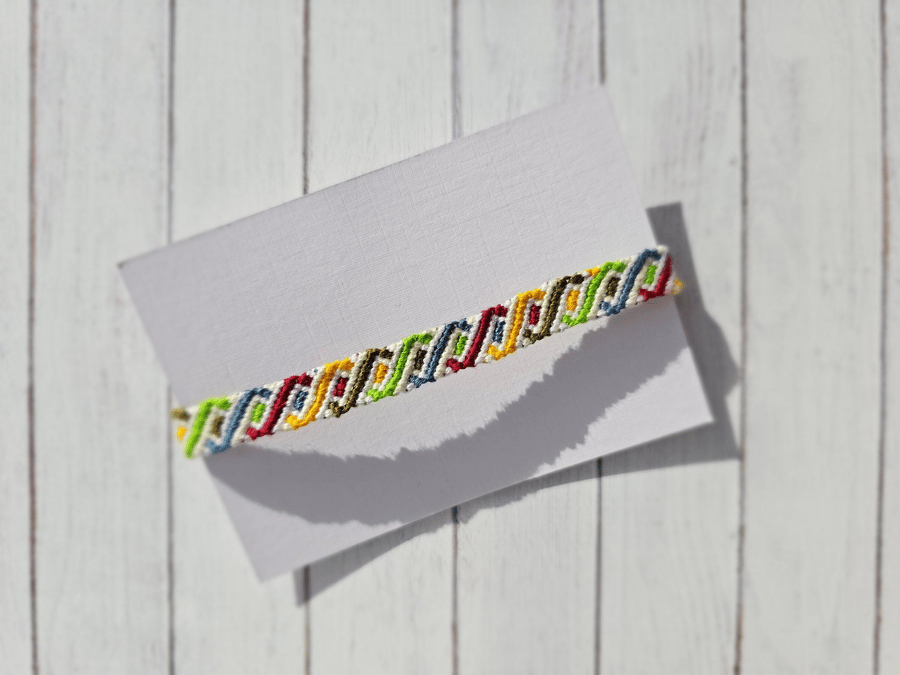 Friendship bracelet - Rainbow Helix