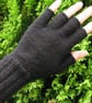 Fingerless gloves alpaca black