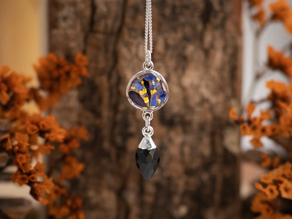 BLACK SPINEL & Real Flower Necklace, Sterling Silver Pendant