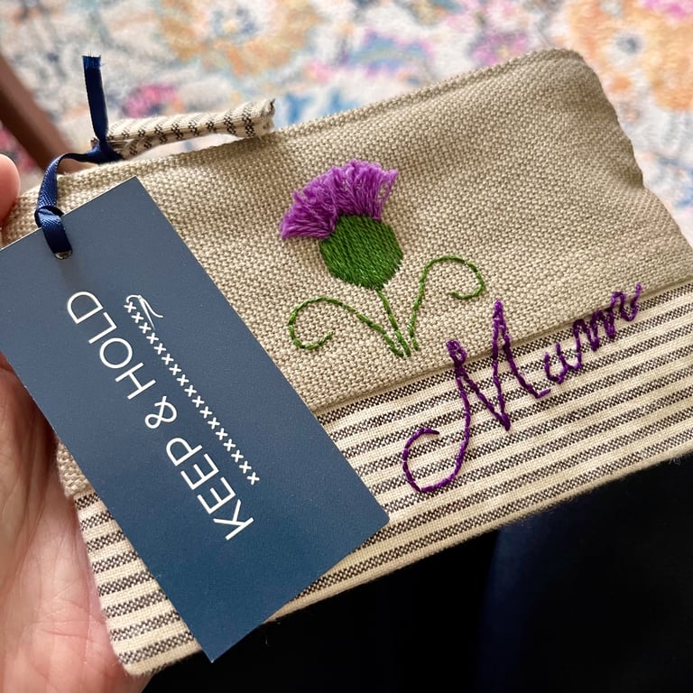Embroidered Linen Coin Purse – Personalised Scottish Gift with Thistle Design