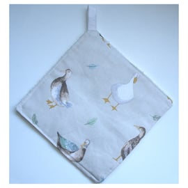 Pot Holder Ducks Potholder Kitchen Grab Mat Pad Duck Egg Grey