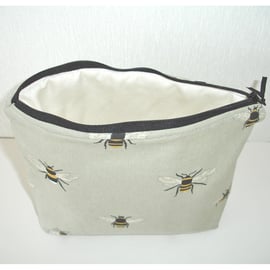 Bees Large Toiletries Underwear Travel Bag Case Bee Insects